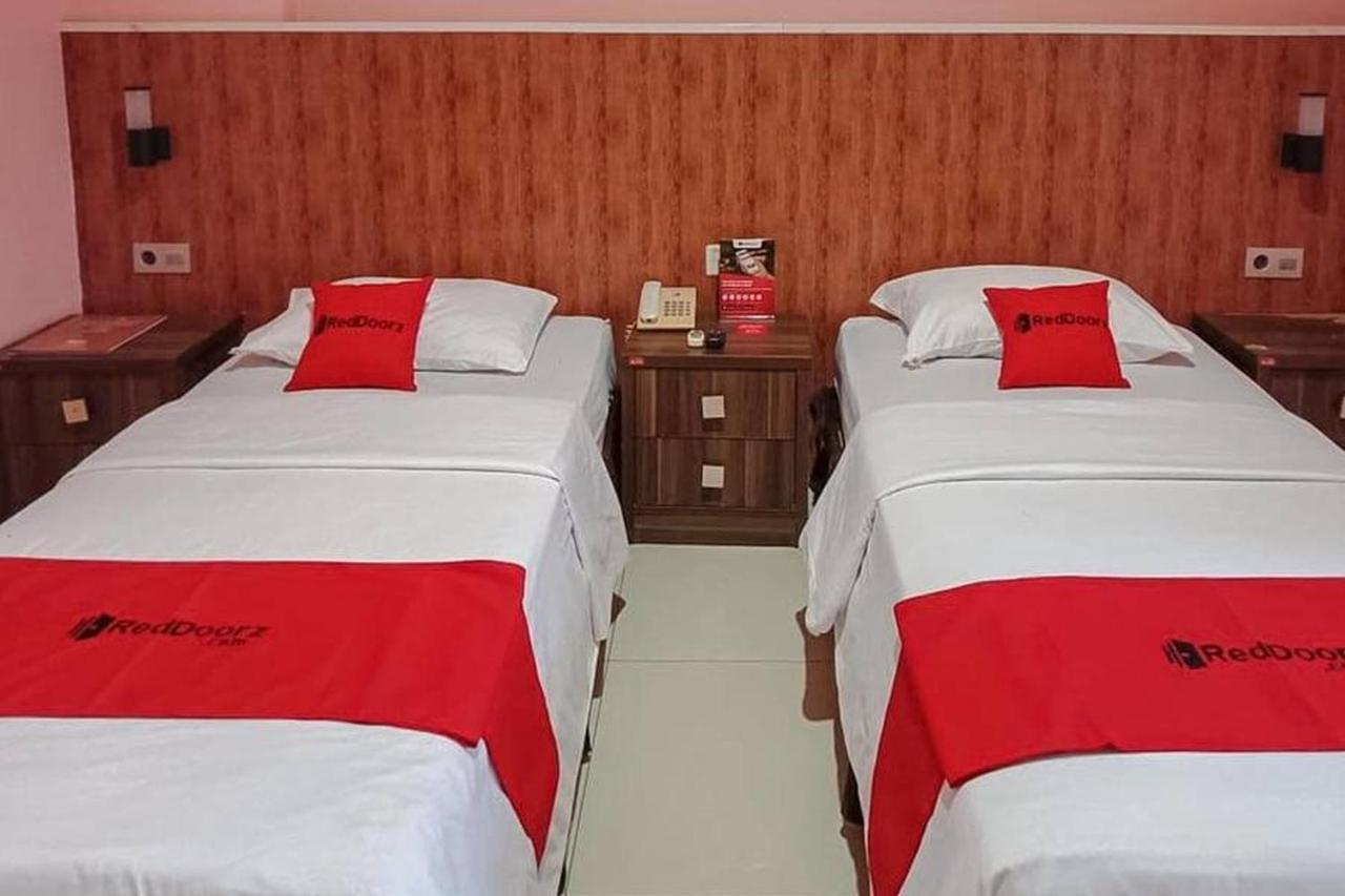 Reddoorz @ Sorong City Center Bagian luar foto
